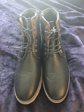 1905 Genuine Leather Lace-Up Boots – Men's Size 11 – Black/Brown
